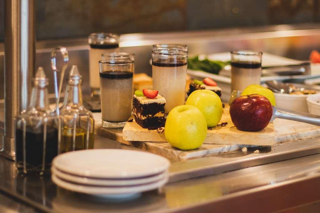 Hilton Garden Inn Leon Poliforum Ngoại thất bức ảnh