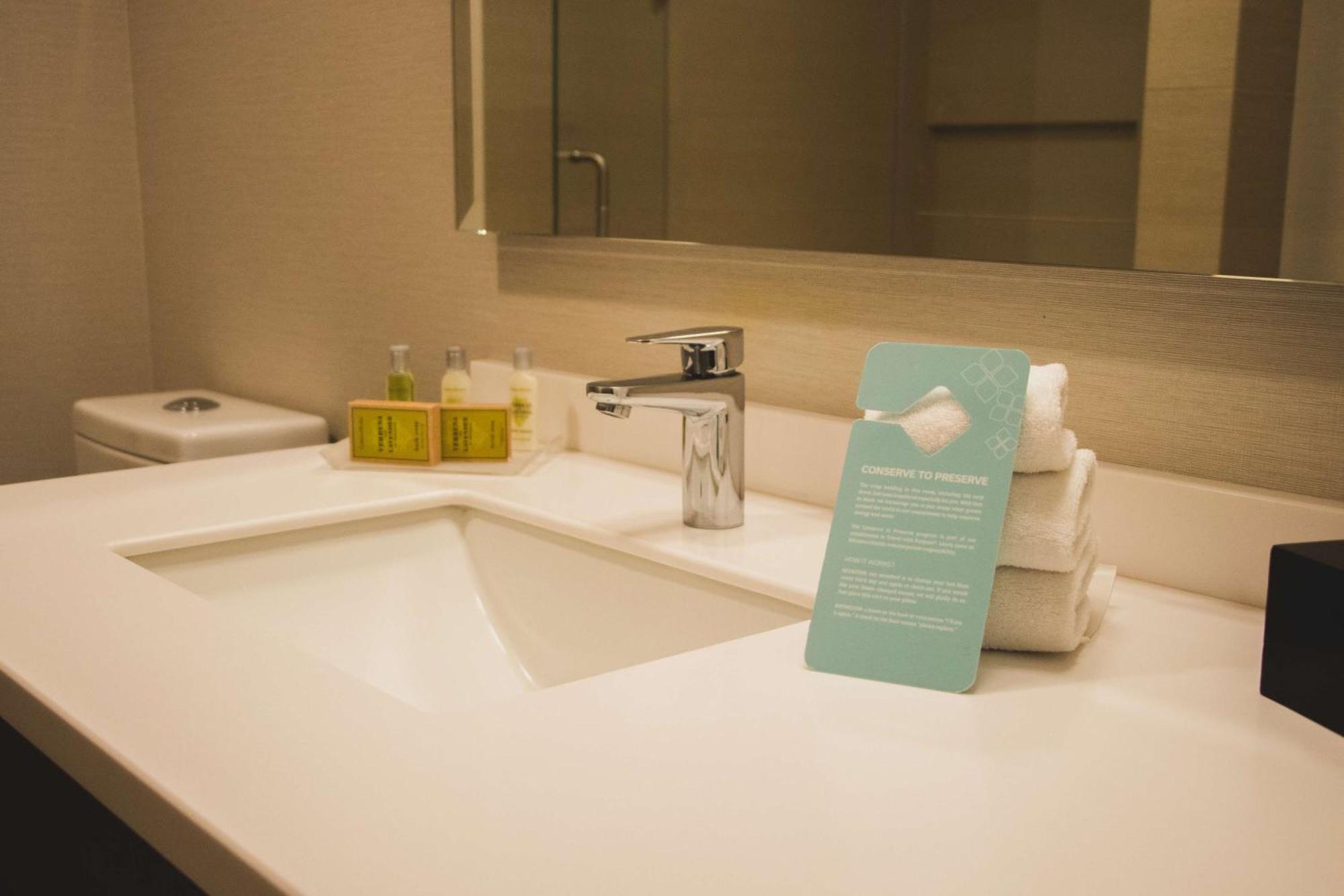 Hilton Garden Inn Leon Poliforum Ngoại thất bức ảnh
